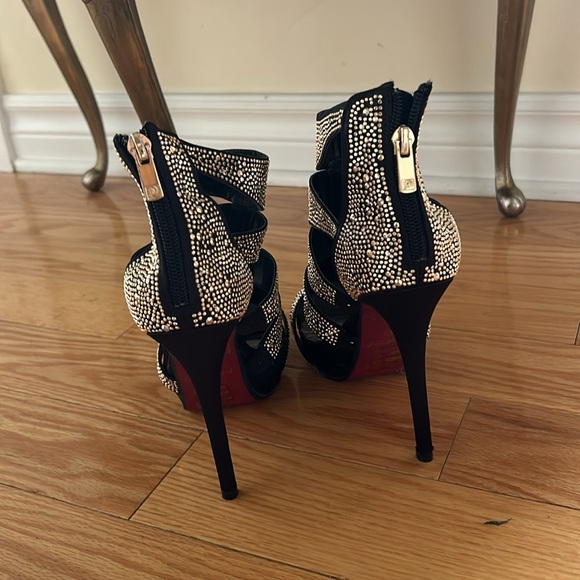 Red Bottom Heels - Picture 7 of 7